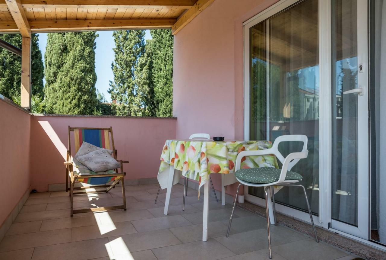 Apartments Ella Rovinj Bagian luar foto